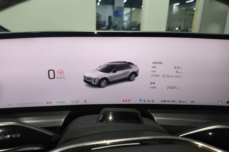 Used Cadillac LYRIQ 2022 Rear-Drive Long-Range Luxury Edition Instrument Cluster