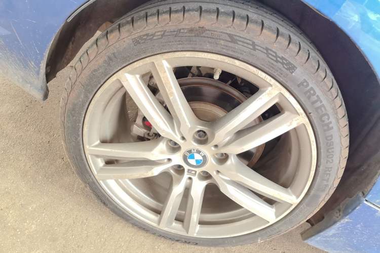 Used BMW 1 Series 2020 125i Leading Model M Sport Package Right Rear Wheel Hub