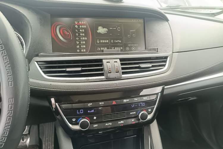 Used BORGWARD BX7 2016 28T Four-wheel Drive Luxury Edition 5 Seats
