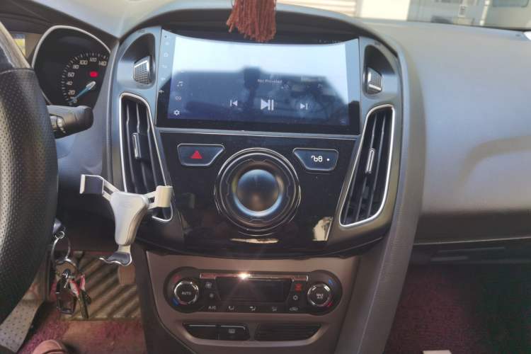 Used Ford Focus 2012 Sedan 1.6L Manual Fashion Edition