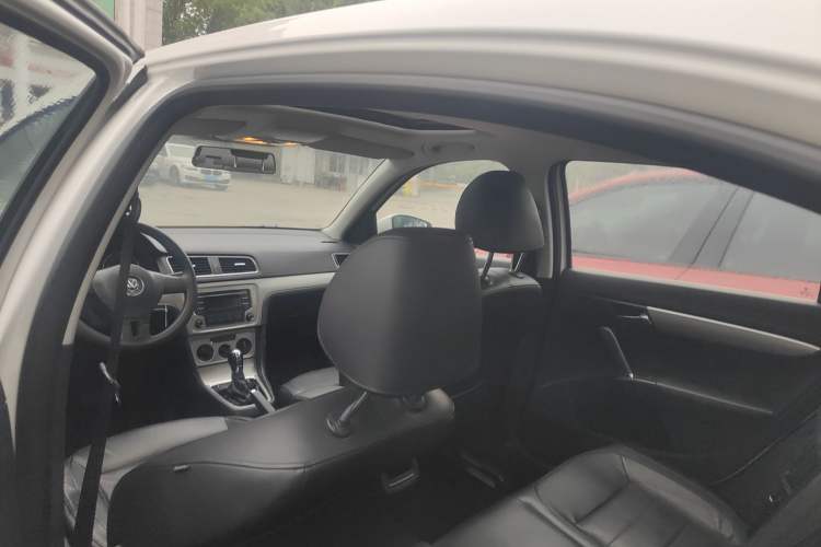 Used Volkswagen Lavida 2013 Revised Version 1.4 TSI DSG Comfort Edition Headliner