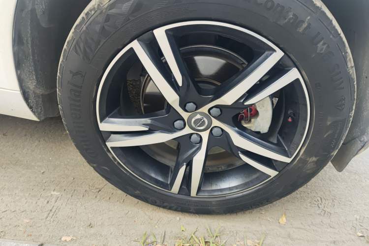 Used Volvo XC60 2019 T5 4x4 Zhiyuan Sport Edition China V Standard
