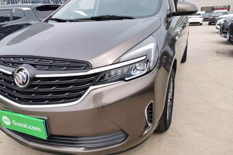 Used Buick GL8 2022 Land Cruiser Executive Class 652T Comfort Model
