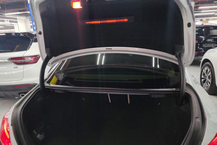 Used Mercedes-Benz C-Class 2015 C 200 L Sport Edition