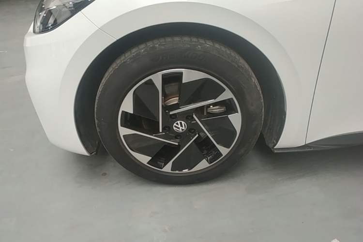 Used Volkswagen ID.3 2024 Pure & Smart Edition Exterior 4