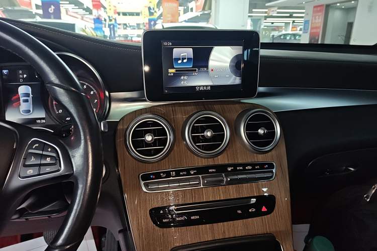 Used Mercedes-Benz GLC Coupe 2018 GLC 260 4MATIC Coupe SUV