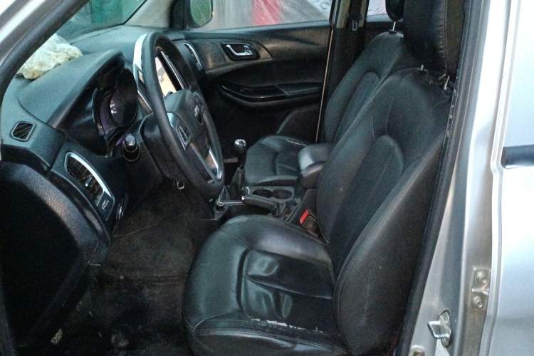 Used JMC Yuhu 7 2020 2.0T Diesel Manual 4x4 Comfort Edition Long Wheelbase China VI Emission Standard JX4D20A6L
