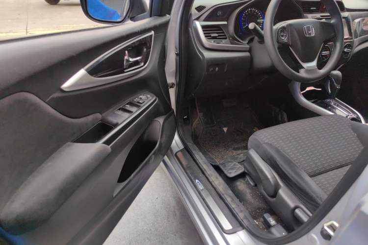 Used Honda Crider 2013 1.8L automatic luxury edition