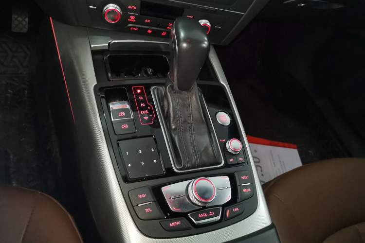 Used Audi A6L 2018 30th Anniversary Edition 45 TFSI quattro Sport model
