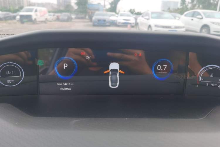 Used CHANGAN UNI-V 2023 1.5T Sport Edition
