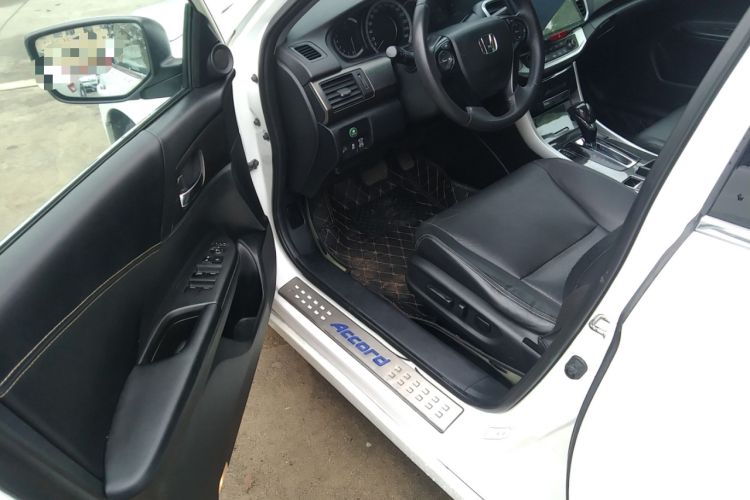 Used Honda Accord 2015 2.0L LXS Elite Edition Driver Seat