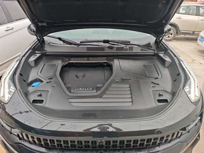 Used Lynk & Co 05 2020 2.0TD Two-Wheel Drive Shine Halo — 19