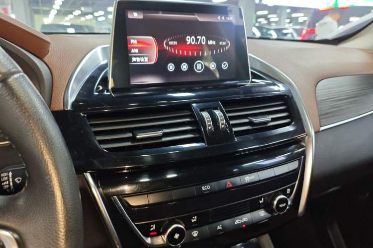 Used BORGWARD BX5 2017 20TGDI Automatic Two-Wheel Drive Pioneer Edition
