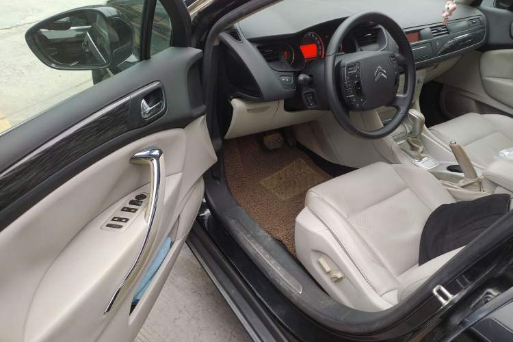 Used Citroen C5 2010 2.3L Automatic ZunYa Trim
