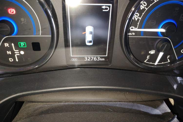 Used Toyota Corolla 2016 Dual-Engine 1.8L E-CVT Elite Edition