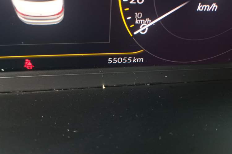 Used Volkswagen Passat 2022 330TSI Elite Edition Odometer Close Up