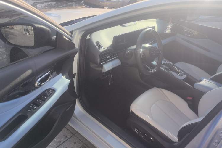 Used GAC Trumpchi EMPOW 2023 Shadow Leopard H Smart Hybrid Edition