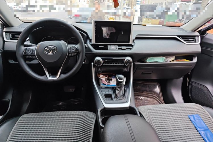 Used Toyota Wildlander 2022 2.0L CVT Four-Wheel Drive Luxury Edition Center Console