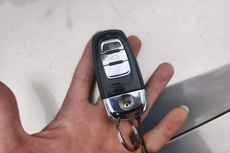 Used Volkswagen Phideon 2016 380TSI Two-Wheel-Drive Luxury Edition