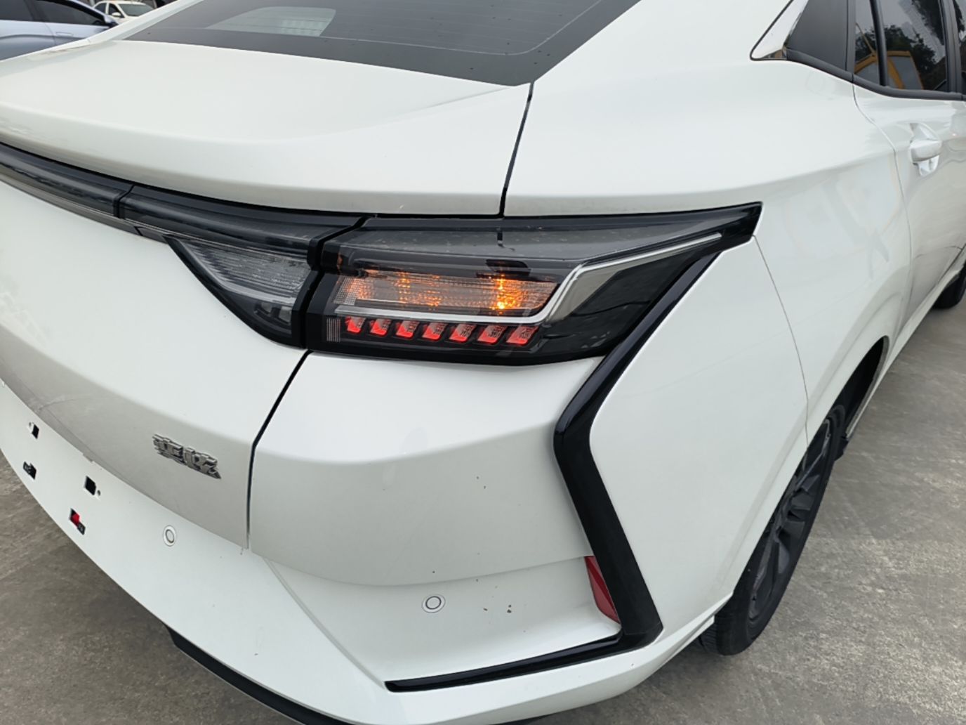 Dongfeng Aeolus Yixuan 2025 1.5L Automatic Luxury Version - Luxury — снимка 9