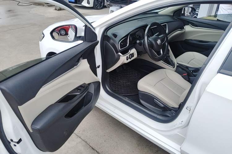 Used Buick GT 2019 15T Dual-Clutch Connected Elite Model China VI