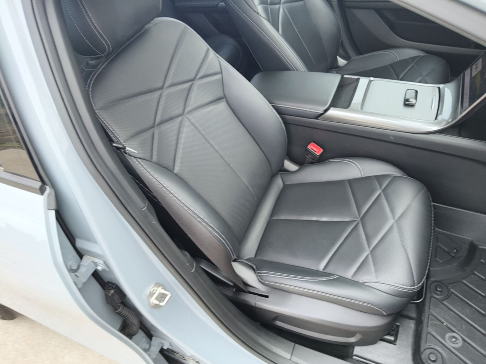 Geely Galaxy L6 2024 125km PLUS Dragon Edition — снимка 19