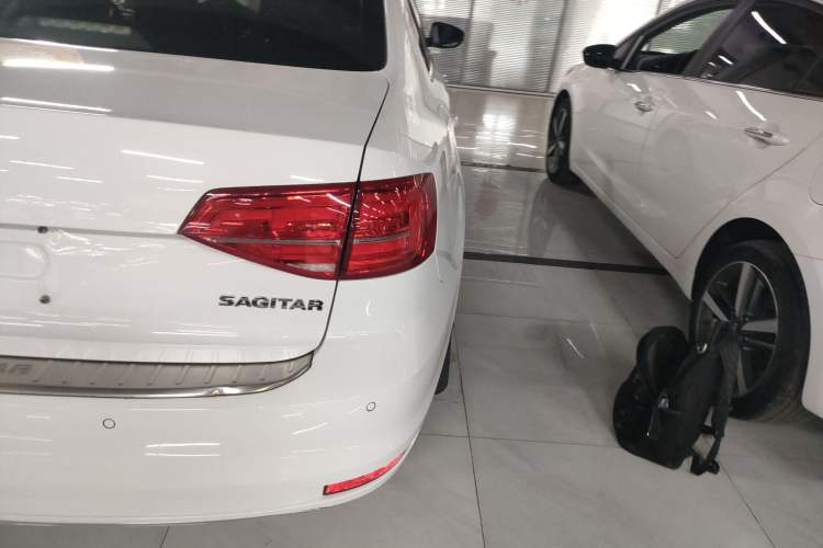 Used Volkswagen Sagitar 2015 1.6L Automatic Comfort Model