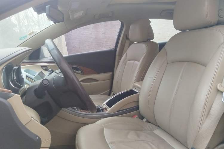 Used Buick LaCrosse 2012 2.4L SIDI Elegant Edition