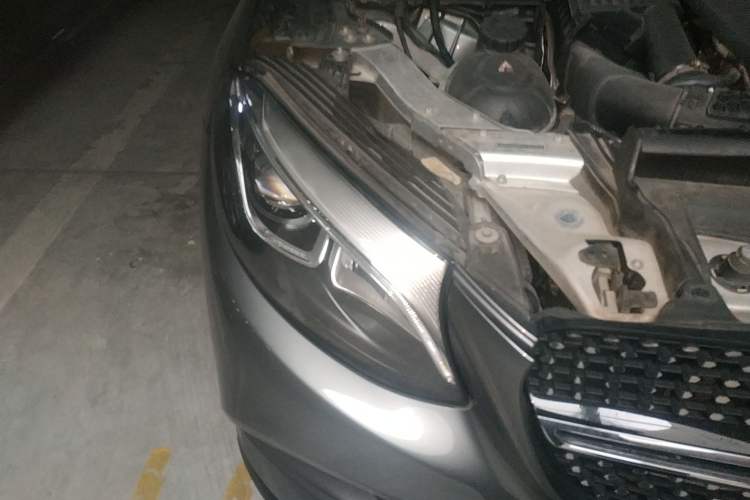 Used Mercedes-Benz GLC Coupe 2019 GLC 260 4MATIC Coupe SUV
