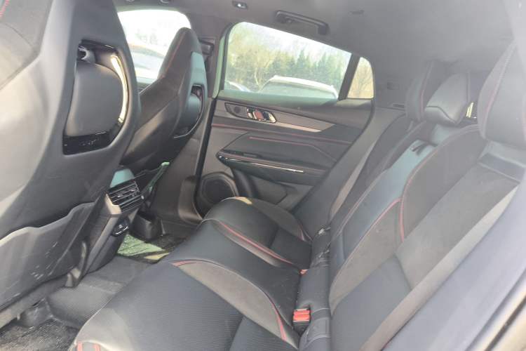 Used Lynk & Co 05 2020 2.0TD Four-Wheel Drive HypeHalo