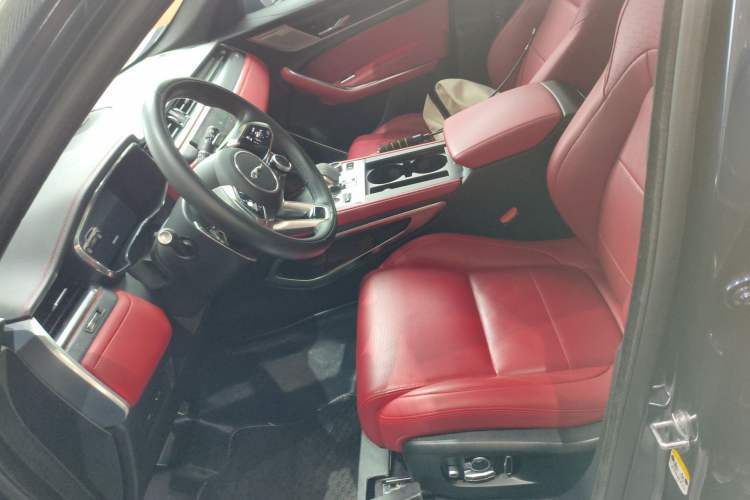 Used Jaguar F-PACE 2024 P250 R-Dynamic HSE
