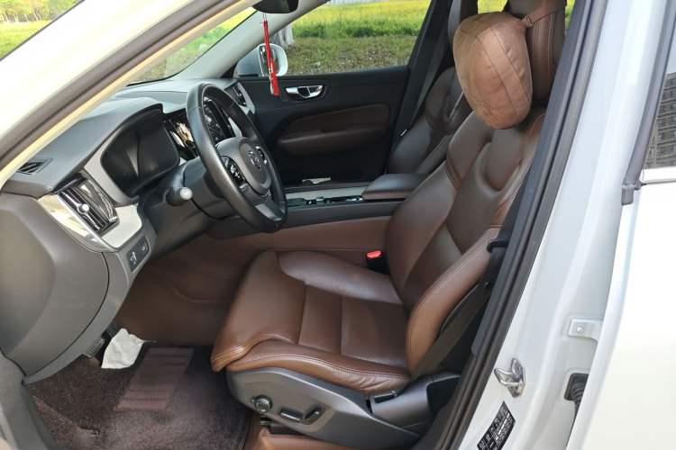 Used Volvo XC60 2020 T5 4x4 Smart Luxury Edition
