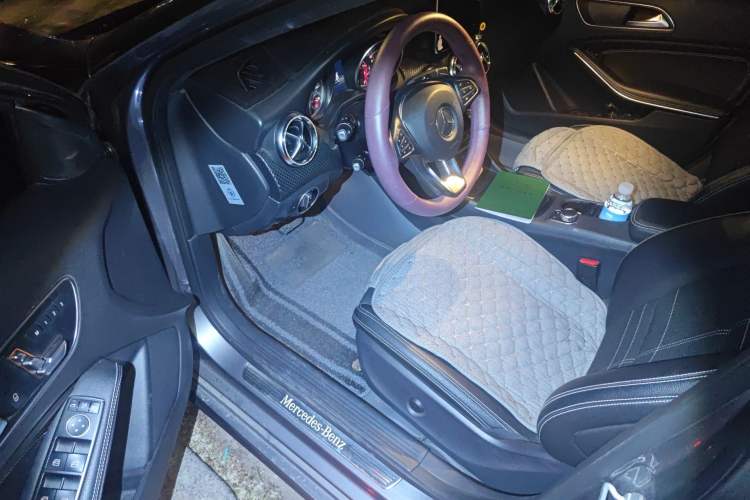 Used Mercedes-Benz A-Class 2016 A 200 Fashion Model
