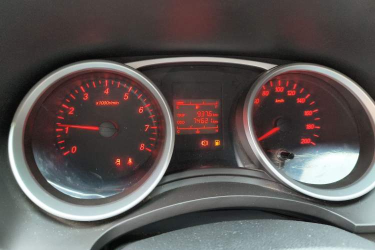 Used Wuling Hongguang 2019 1.5L S Standard Version China VI LAR Instrument Cluster