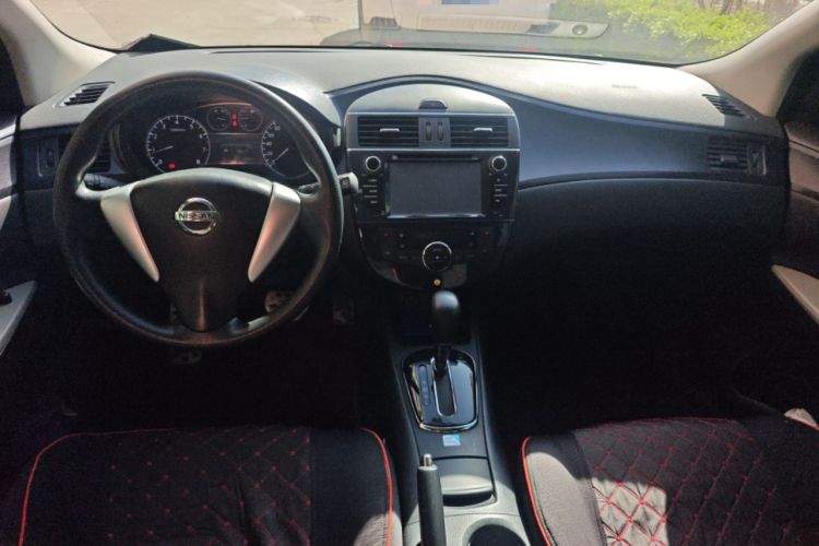 Used Nissan Tiida 2011 1.6L CVT Smart Version