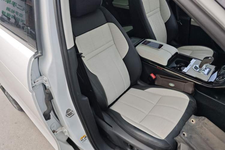 Used Land Rover Range Rover Evoque 2023 Aurora L 249 PS Luxury Edition