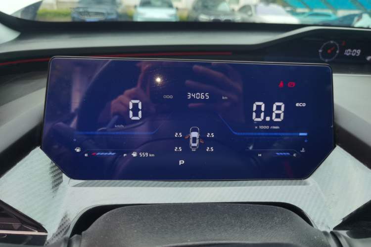 Used CHANGAN OSHAN Z6 2022 Blue Whale 1.5T DCT Luxury Model Instrument Cluster