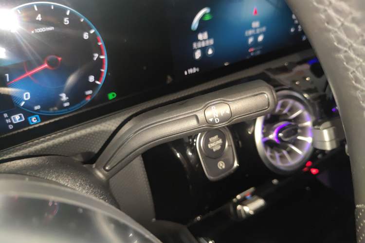 Used Mercedes-Benz A-Class 2022 Second Facelift A 200 L Sport Sedan Fashion Version