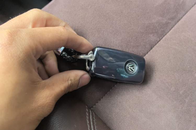 Used Volkswagen Tiguan 2013 2.0 TSI Automatic All-Wheel-Drive Flagship Edition Vehicle Key