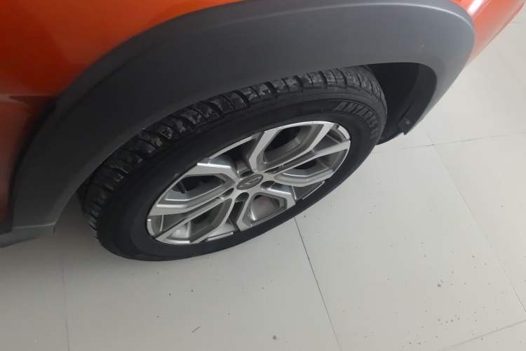 Used Chery Tiggo 3X 2017 1.5L Automatic Fashion Edition Exterior 5