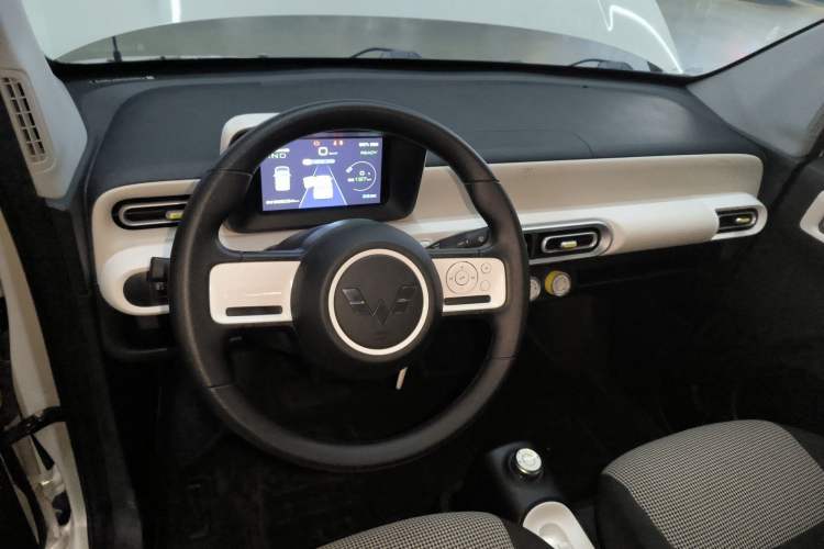 Used Wuling Hongguang MINIEV 2024 3rd Generation 215km Youth Edition