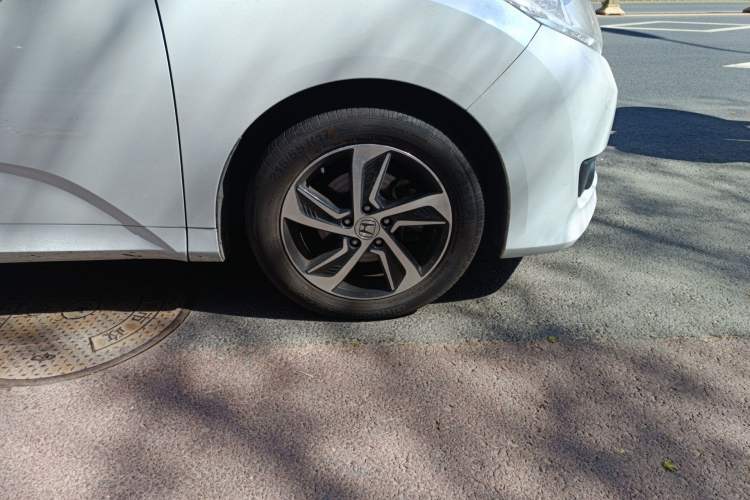 Used Honda Odyssey 2015 Updated Version 2.4L Smart Edition