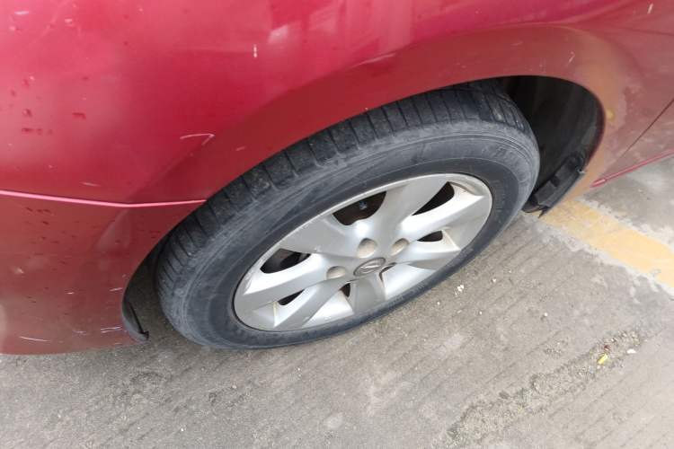 Used Nissan Tiida 2013 1.6L CVT Cool Cafe Edition
