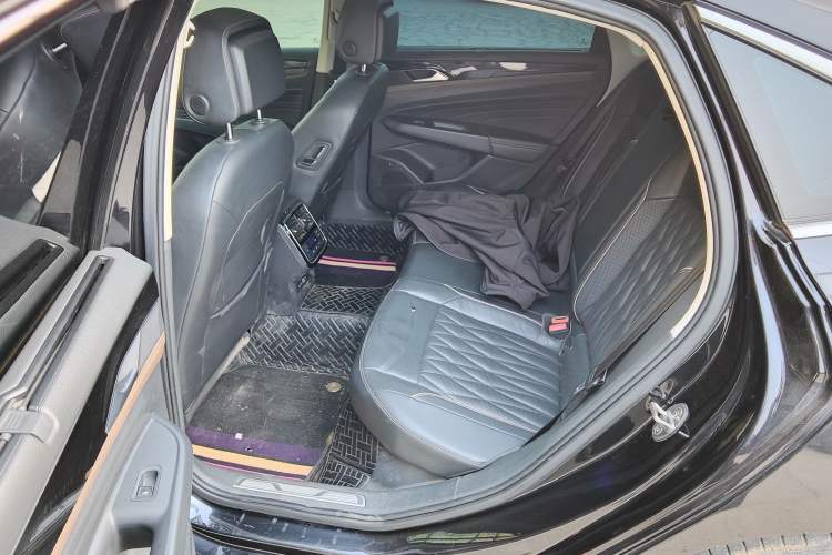 Used Volkswagen Passat 2020 330TSI Luxury Edition China VI