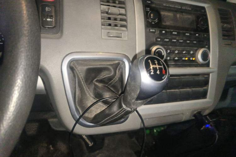 Used Foton Scenic G7 2017 2.0L Long-Wheelbase Commercial Van High Roof 6-Seater 4Q20M