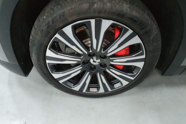 Used Nio ES8 2024 75 kWh Left Front Wheel Hub