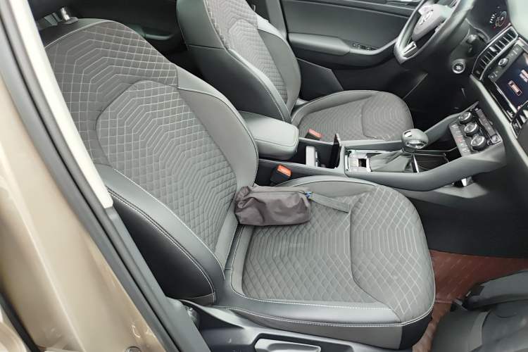 Used Skoda Kodiaq 2019 Restyled TSI330 5-Seater Two-Wheel Drive Comfort Version China VI Standard
