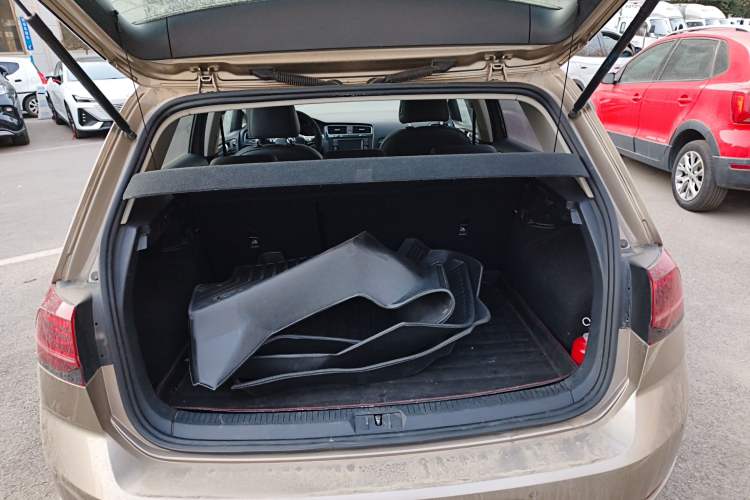 Used Volkswagen Golf 2018 230TSI Automatic Luxury Version