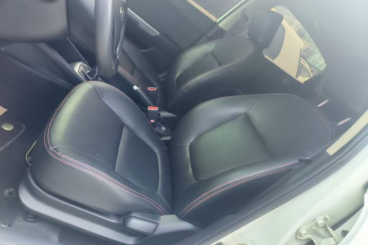 Used Kia K2 2015 Sedan 1.4L MT GLS Left Front Seat