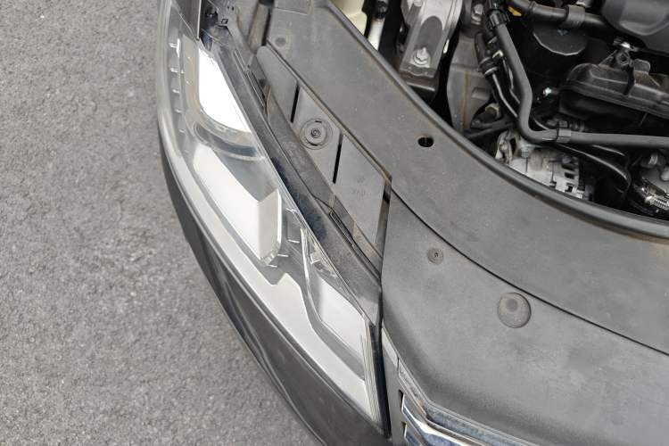 Used Volkswagen Magotan 2015 2.0 TSI Luxury Model
